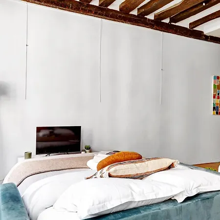 1br In Le Marais - Close To Notre-dame - Vacation
